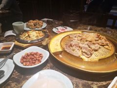 -猪啊牛呀羊啊铜盘烤肉(正大广场店)