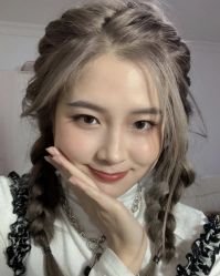 -AYO SALON