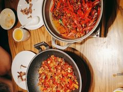 -爱碗亭·鲜炒湖南菜(壹城中心店)