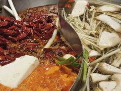 -沸炉重庆老火锅(军事博物馆店)