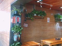 -管氏翅吧(护国寺店)