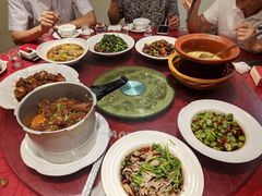 -董厨煨汤馆(车站路店)