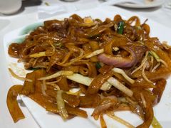干炒牛河-稻香酒家·34年老字号·港式粤菜(汉街店)