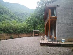 -星巴克(西安曲江银泰店)