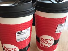 -85度C(生甜甜圈研究工坊·上海平凉店)