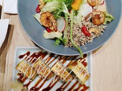 板煎大虾沙拉配日式海苔饭套餐-池奈·咖喱蛋包饭(熙地港店)