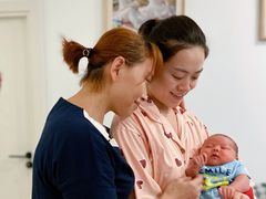 -爱月宝月嫂·育儿嫂(哈尔滨总店)