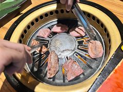 上等牛舌-炼火烤肉店