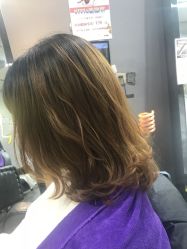 -茶发Salon·烫发染发理发