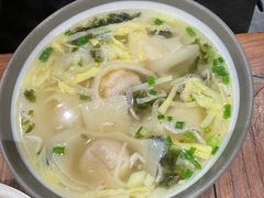 虾仁馄饨-弄堂咪道-饭香·面香·馄饨香(钦州北路田尚坊店)