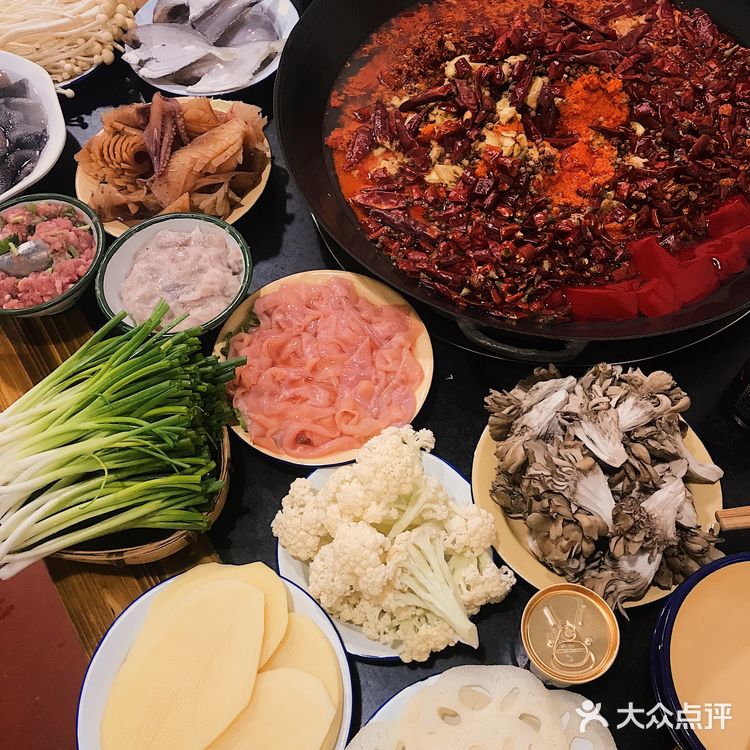 大渡口三十年土著推荐的吃了不巴味的老火锅