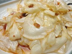手撕莲白-蔼若春.传承云南菜(金碧公园店)