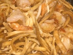 -阿瓦山寨·湘菜现炒·剁椒鱼头王(咸阳总店)