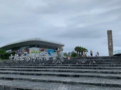 -亚龙湾中心广场