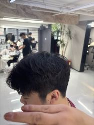 -宫铭烫发染发接发店