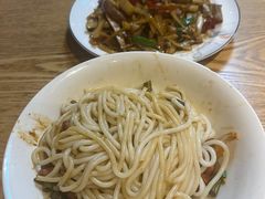 -牛八宝桂林米粉(八里庄店)