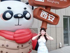 -王府井百货熙地港店