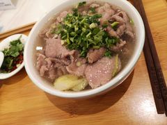 -犇逸·乐山跷脚牛肉·四川现炒(览海店)