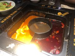 -老牌坊云南鱼豆花火锅(哈西万达店)