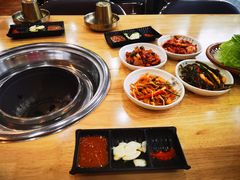 -牛信亭韩国料理·炭火烤肉(紫藤路店)