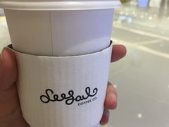 拿铁-Seesaw Coffee(上海国金中心店)