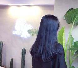 -变画·发型STUDIO