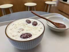 鲜奶银耳炖桃胶-小团圆糖水铺(襄阳南路店)
