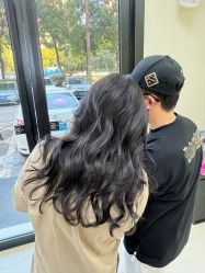 -十六番发型师事务所