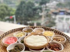 -包整·丝娃娃(一览甲秀楼风景店)