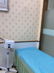 -苗医生专业祛痘·皮肤管理