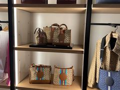 -COACH蔻驰(赛特奥特莱斯店)