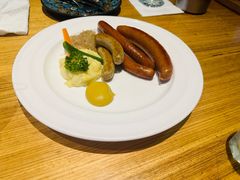 -LENBACH兰巴赫西餐啤酒坊(大连东港店)