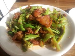 尖椒炒腊肉-水韵湾生态农庄