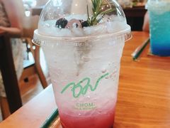 -Chom Cafe and Restaurant