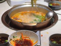 -喃喃椰·糟粕醋·椰子鸡火锅(七堡花园店)