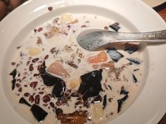 -RUXU入续糖水铺与包(卓悦中心店)