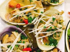 -虾弄弄海派小龙虾·牛羊蝎子火锅