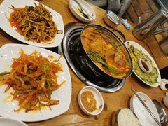 -喇喇排骨火锅·传统韩式脊骨汤(望京西园总店)