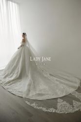 -Lady  Jane高端婚纱礼服馆