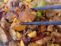 -牛一嘴·兰州牛肉面·大盘鸡(财富中心店)