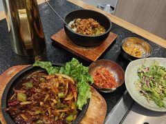 -臻牛烤肉