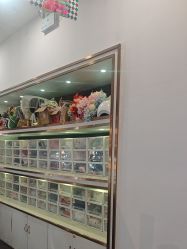 -十月日记高端孕妈妈摄影(黄金大厦店)