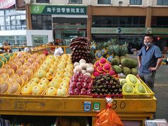 -三亚新鸿港水果一级批发市场