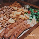 唯一减分的是感觉服务员在店里很空的时候也不是很热情