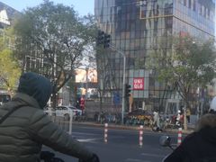 -拿渡麻辣香锅(世茂广场·工三店)