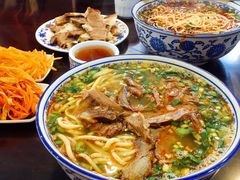 -吾穆勒蓬灰牛肉面·清真(北滨河中路店)