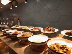 -锤头鲨毛肚海鲜烤肉自助餐厅(国购广场店)