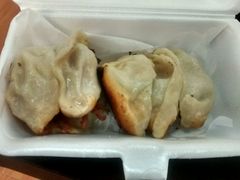 -黄阿姨锅贴大王(万航渡路店)