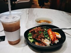 荔枝白茶-théATRE 茶聚场(王府中環店)