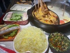 -钢管厂五区小郡肝串串香火锅(梅川路店)
